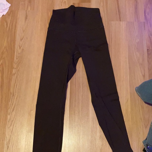 lululemon leggings! - Picture 2 of 4